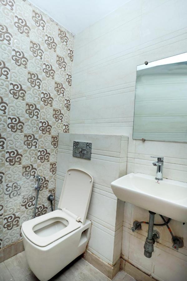 Hotel Toto International Dx ニューデリー エクステリア 写真